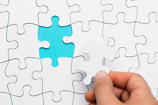 How to Design Custom Puzzle Collages That Tell a Story